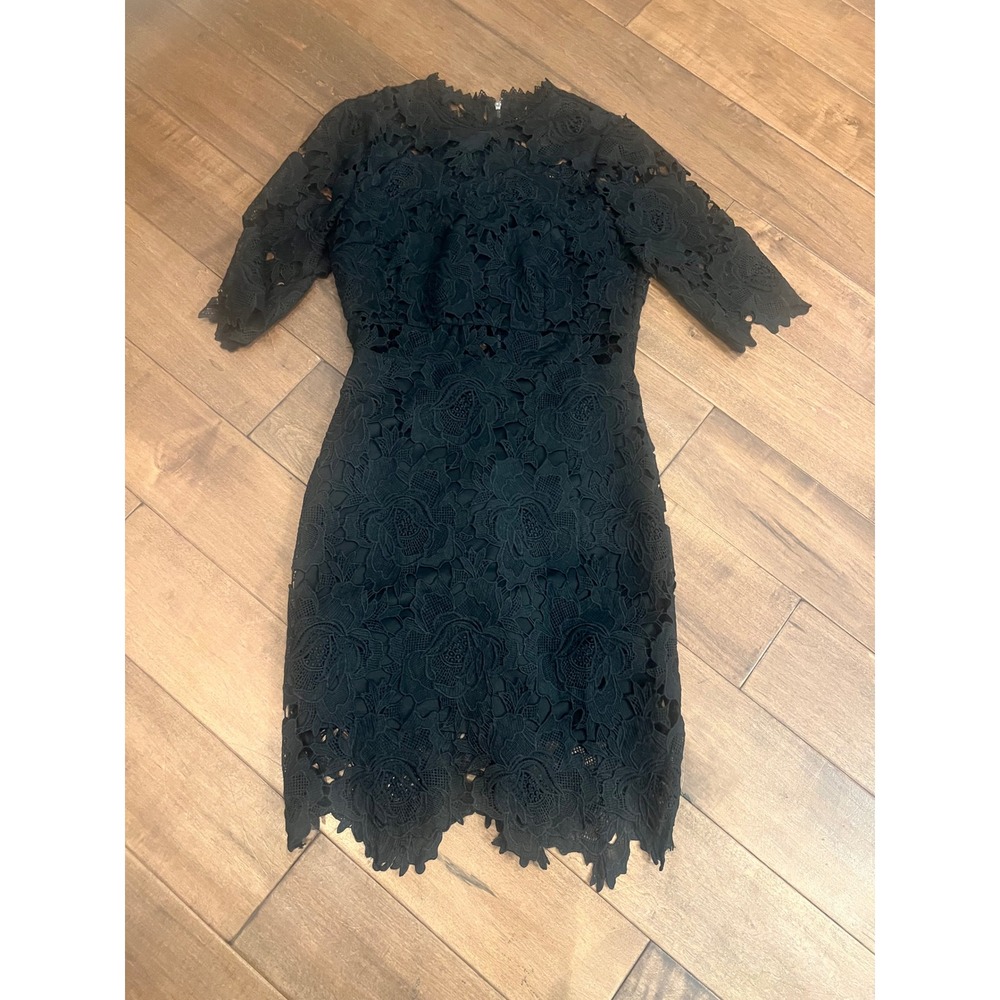 Lulus Black Floral Crochet Lace Sheath Dress Mock Neck Half Sleeve Size 8